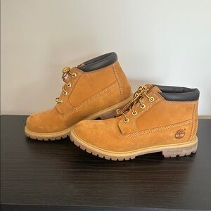 Timberland Nellie Tan Ankle-High Boots with Rugged Sole
